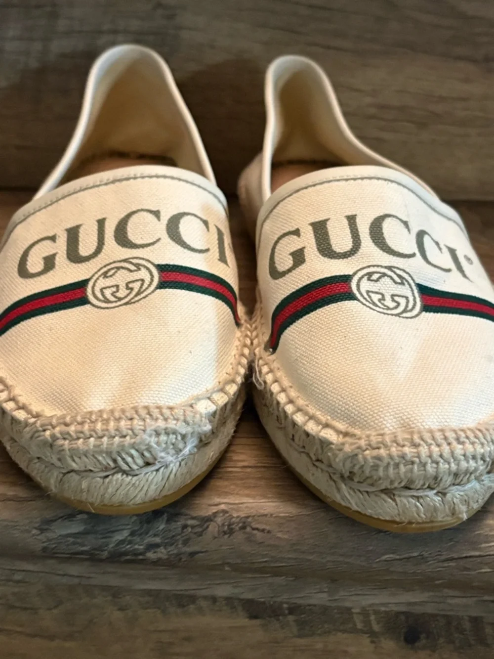 Gucci White Canvas Logo Espadrille Flats with Green and Red Stripe - Picture 2 of 9